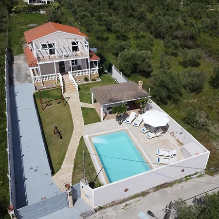 Anastasis Halikounas