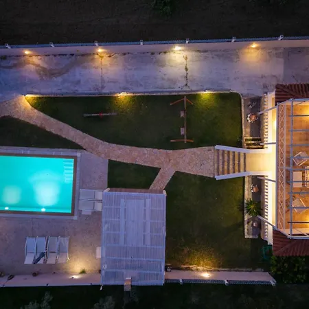 Anastasis Villa Halikounas
